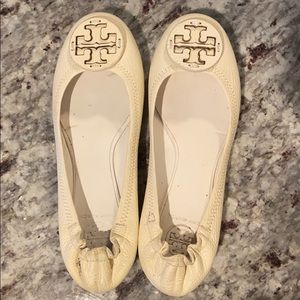 Tory Burch ballet flats in cream/nude